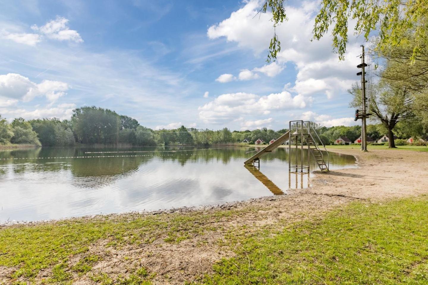 Vakantiehuis Aan Het Water -Incl Laadpaal- Ewijk Extérieur photo