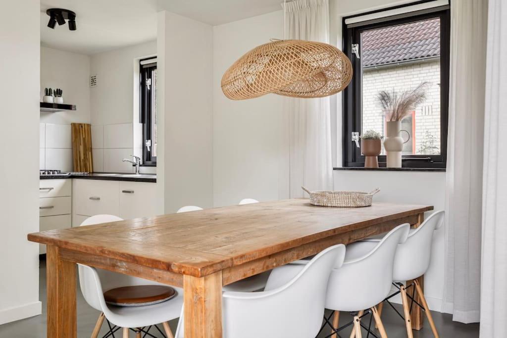 Vakantiehuis Aan Het Water -Incl Laadpaal- Ewijk Extérieur photo