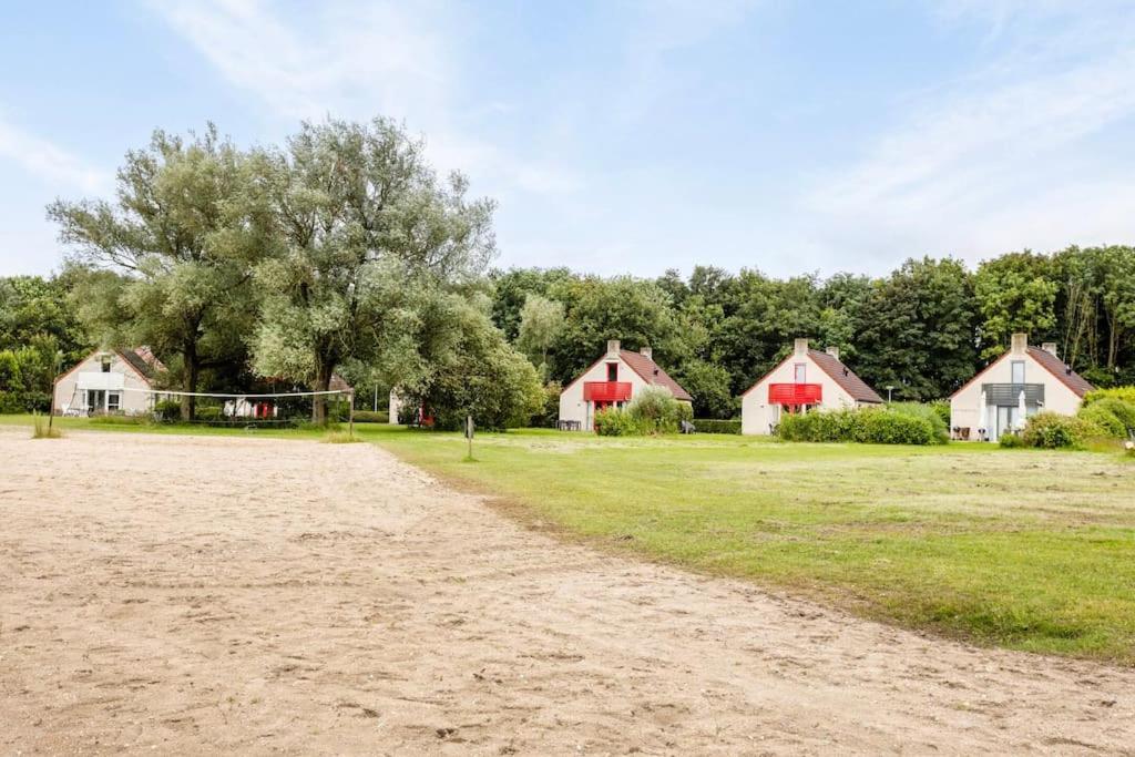 Vakantiehuis Aan Het Water -Incl Laadpaal- Ewijk Extérieur photo