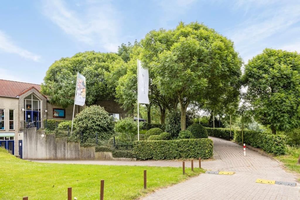Vakantiehuis Aan Het Water -Incl Laadpaal- Ewijk Extérieur photo